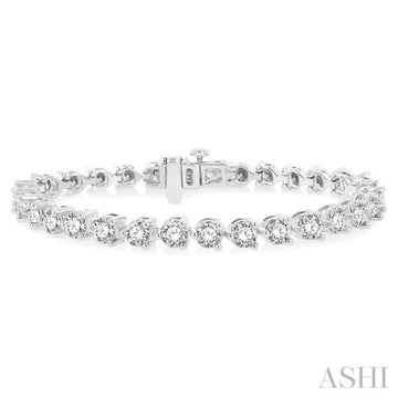 9 Ctw 3 Prong Round Cut Diamond Tennis Bracelet in 14K White Gold